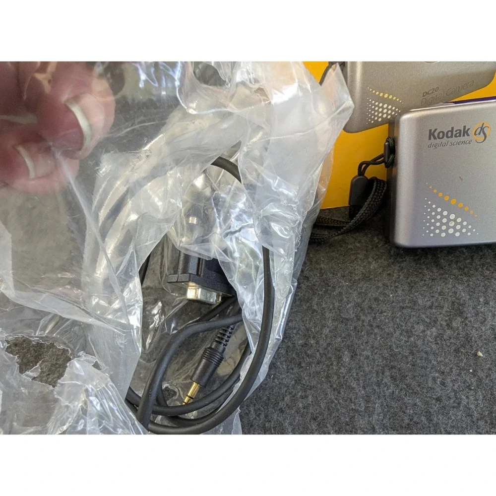 Kodak DC DC20 0.2 MP Digital Camera - Silver Complete Not Testested‎